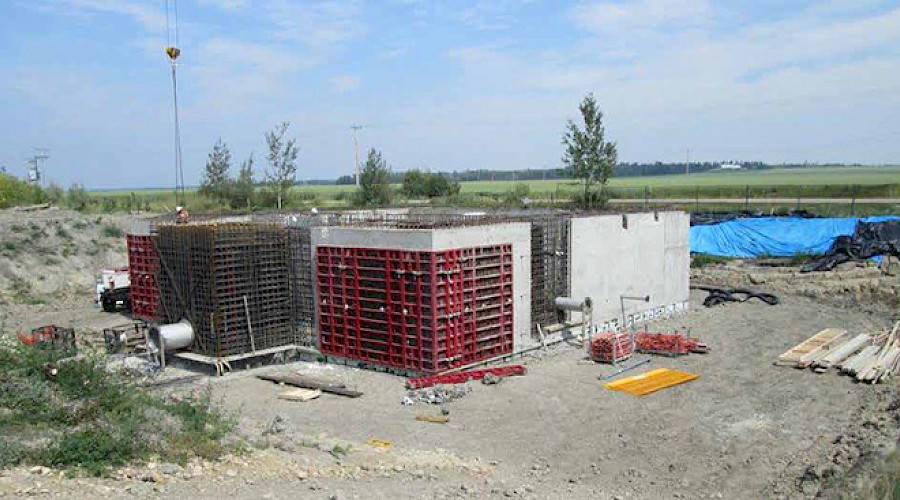The Lacombe Regional Lift Station under construction.