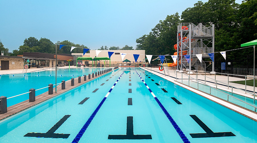Image of the racing/training lanes adjacent to the waterslide feature.