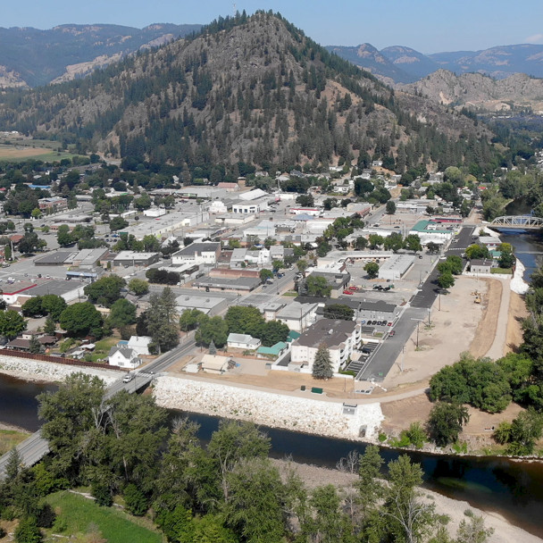 Image of on going construction during the creek diversion project in Grand Forks built by Chandos Construction